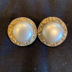 Vintage Pearl Earrings